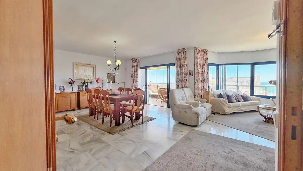 Piso con ascensor en venta en Marbella Centro, imagen 3