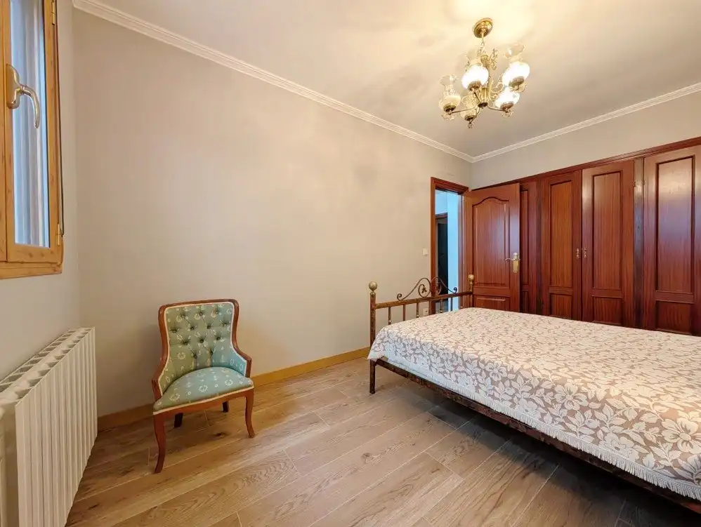 Bedroom of Detached homes for sale in El Burgo de Ebro  with Heating, Terrace and Storage room