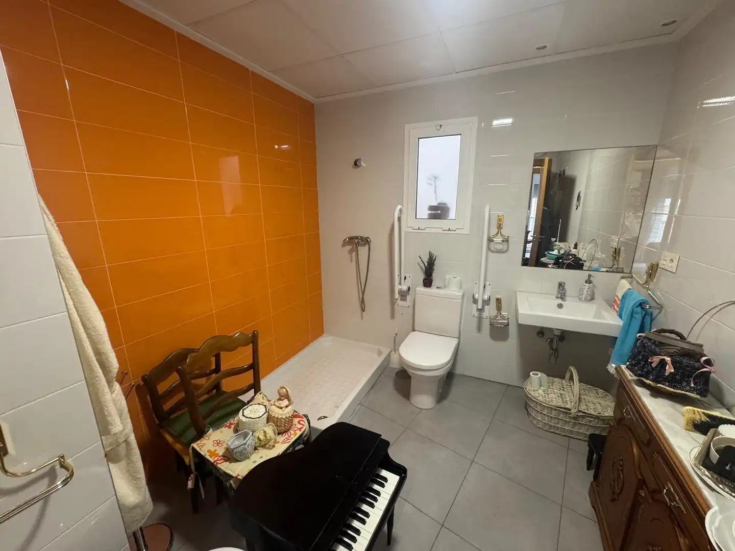 Badezimmer von Wohnung zum Verkauf in Aspe mit Klimaanlage, Heizung und Abstellraum