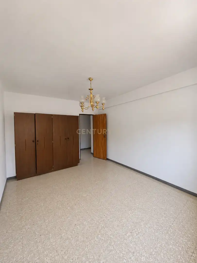 Habitación de Edificio en venta en Valencia de Alcántara