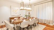 Dining room of Flat to rent in  Madrid Capital  with Air Conditioner, Heating and Furnished