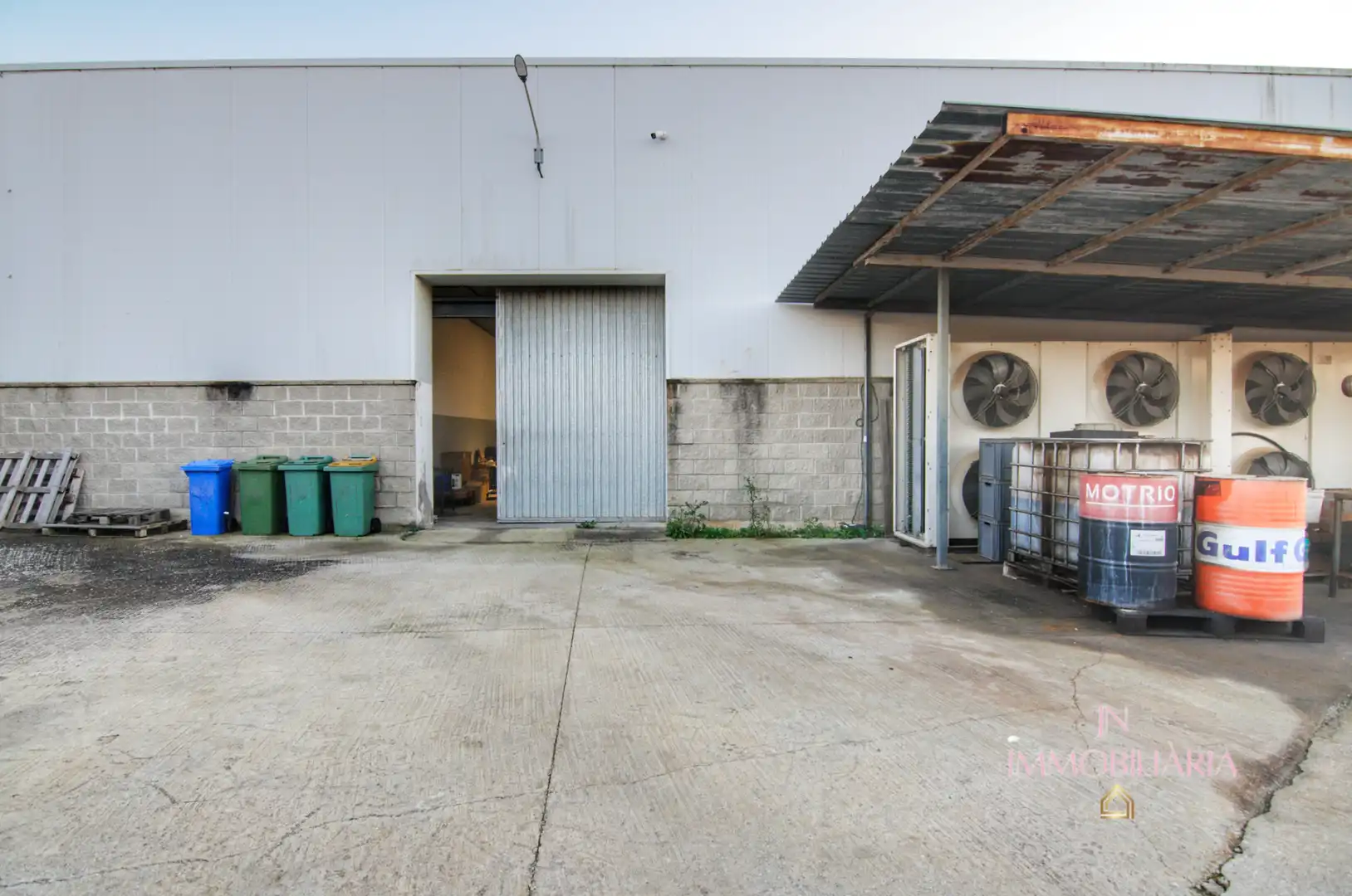 Vista exterior de Nave industrial en venta en Piera