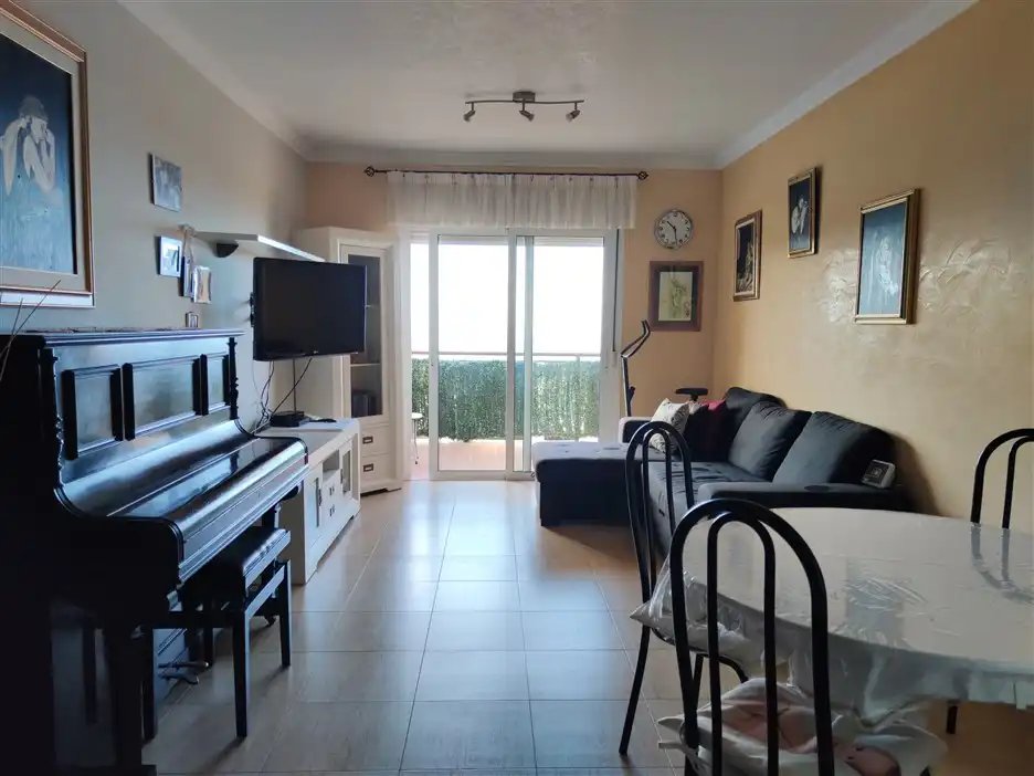 Sala de estar de Apartamento en venta en Adeje con Amueblado, Horno y Lavadora