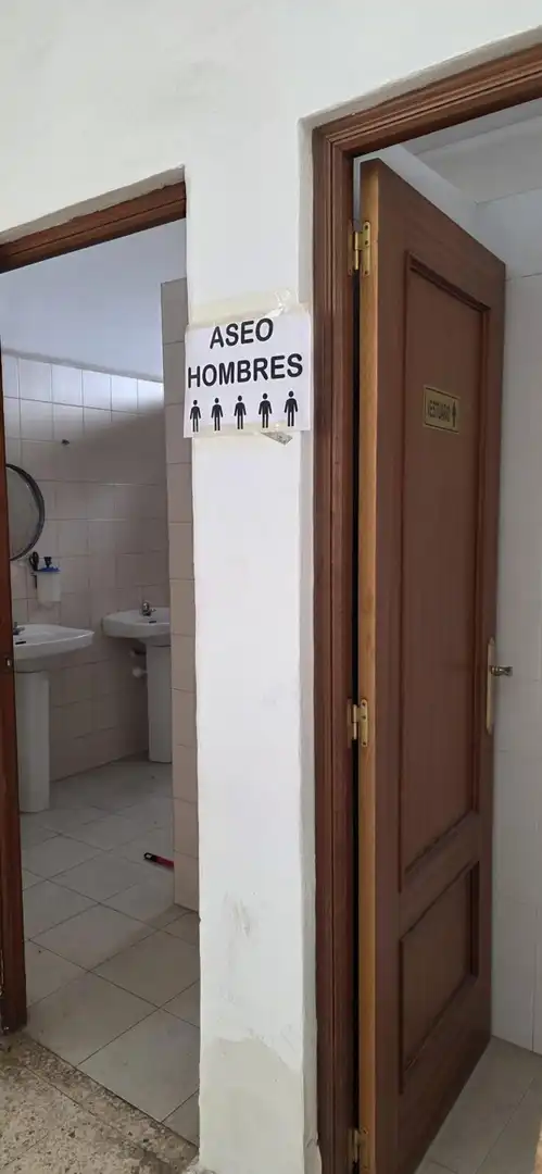 Baño de Nave industrial de alquiler en Elche / Elx