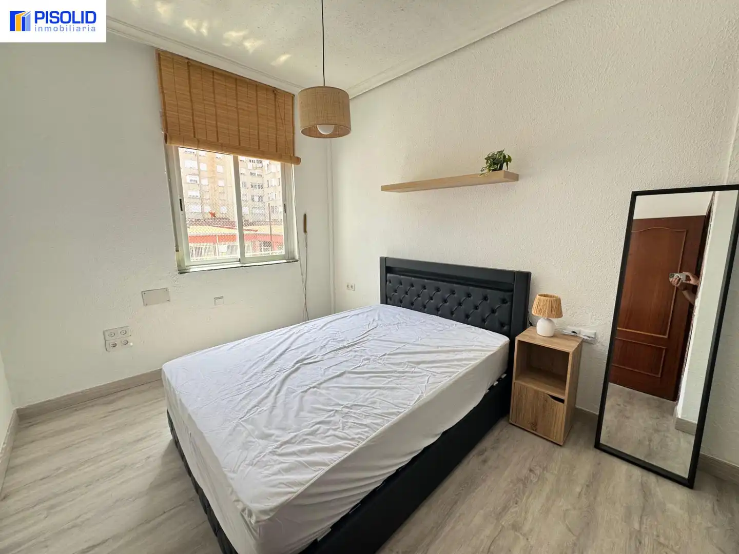 Bedroom of Flat for rent in Valladolid  with Heating and Furnished