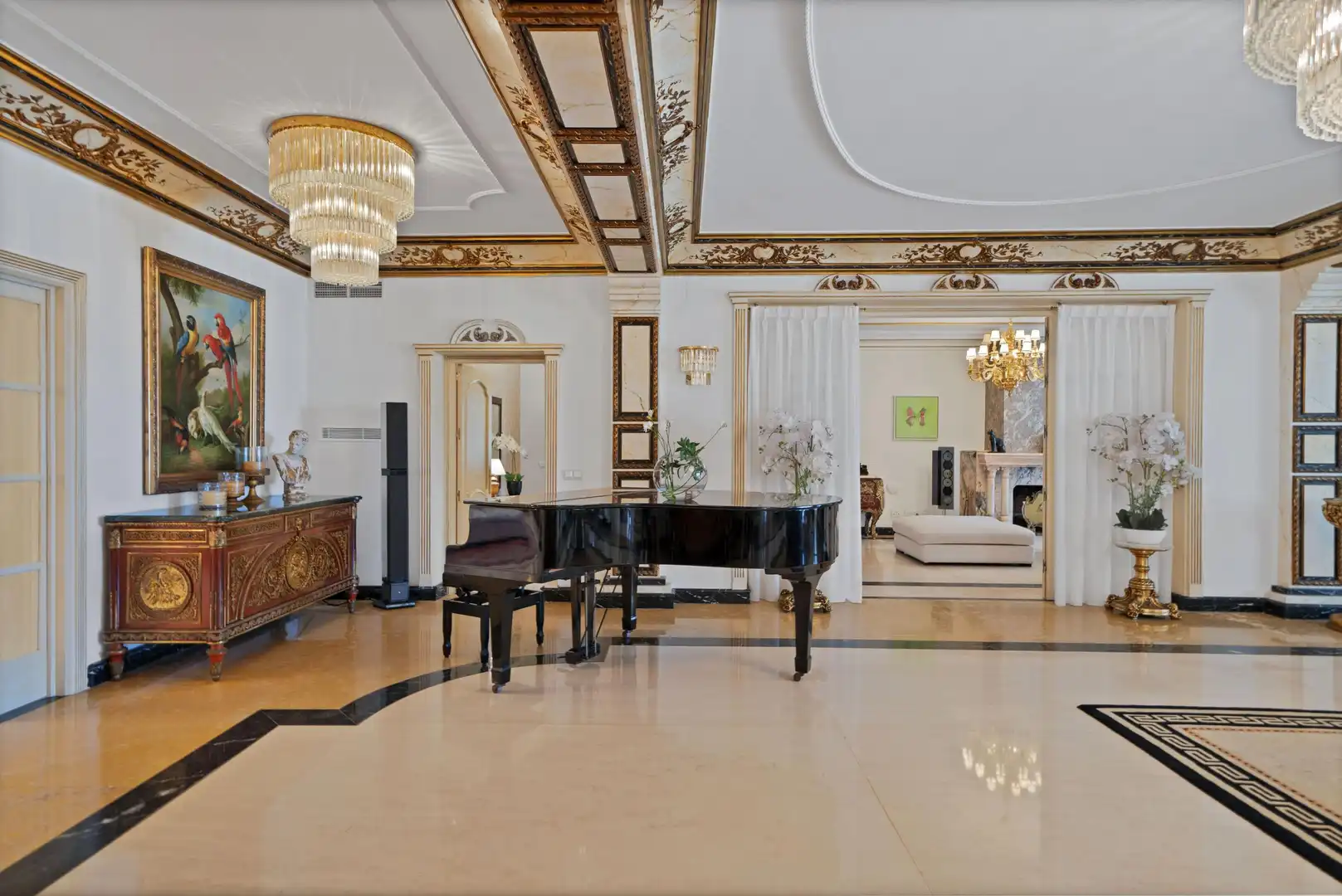 Haus oder Chalet zur Miete in Marbella mit Heizung, Privatgarten und Terrasse