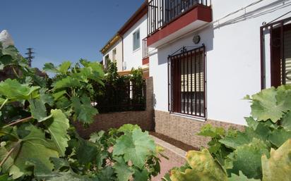 Jardí de Casa adosada en venda en Casas de Juan Núñez amb Aire condicionat, Terrassa i Balcó