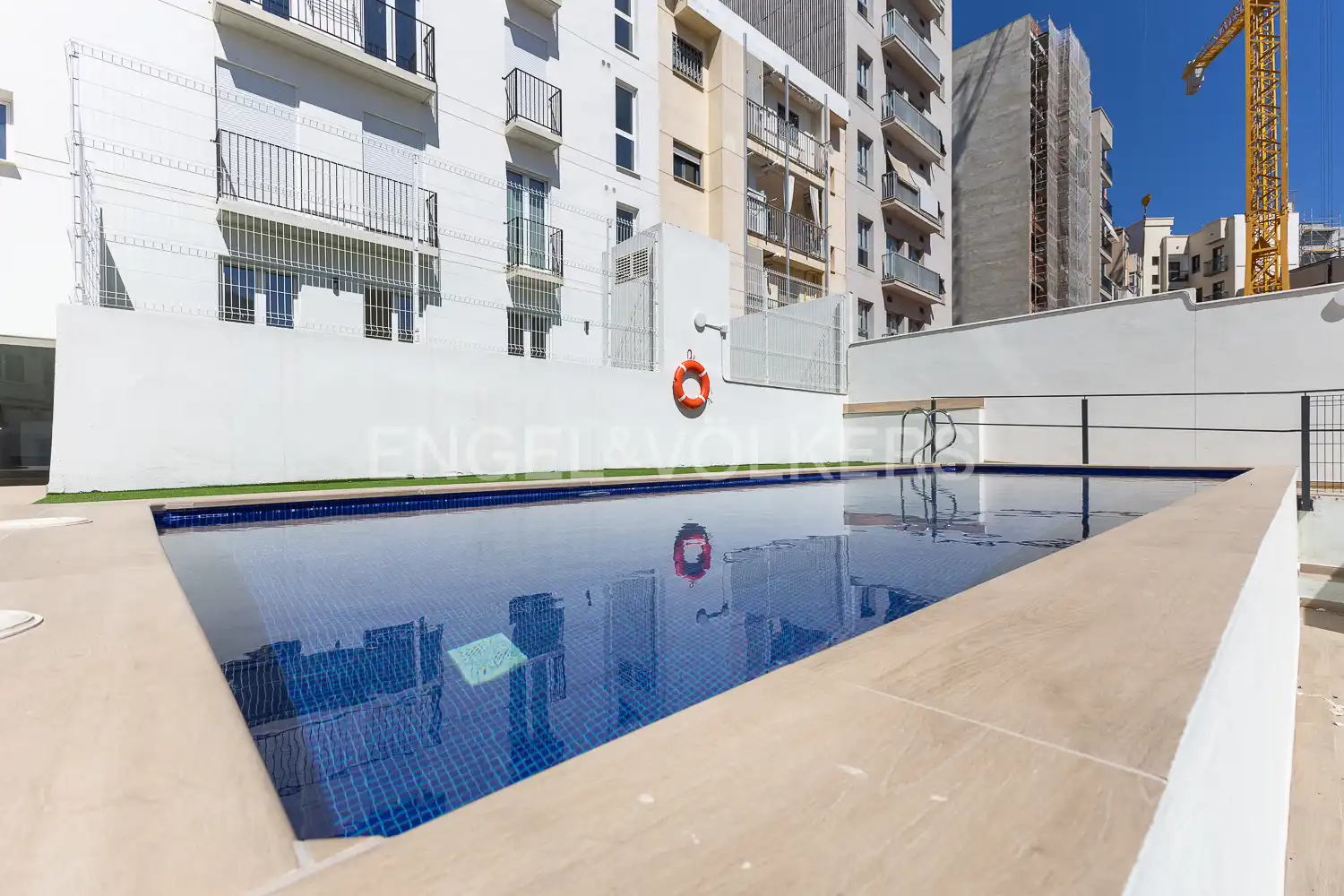 Piscina de Piso de alquiler en Valencia con Aire acondicionado, Calefacción y Parquet