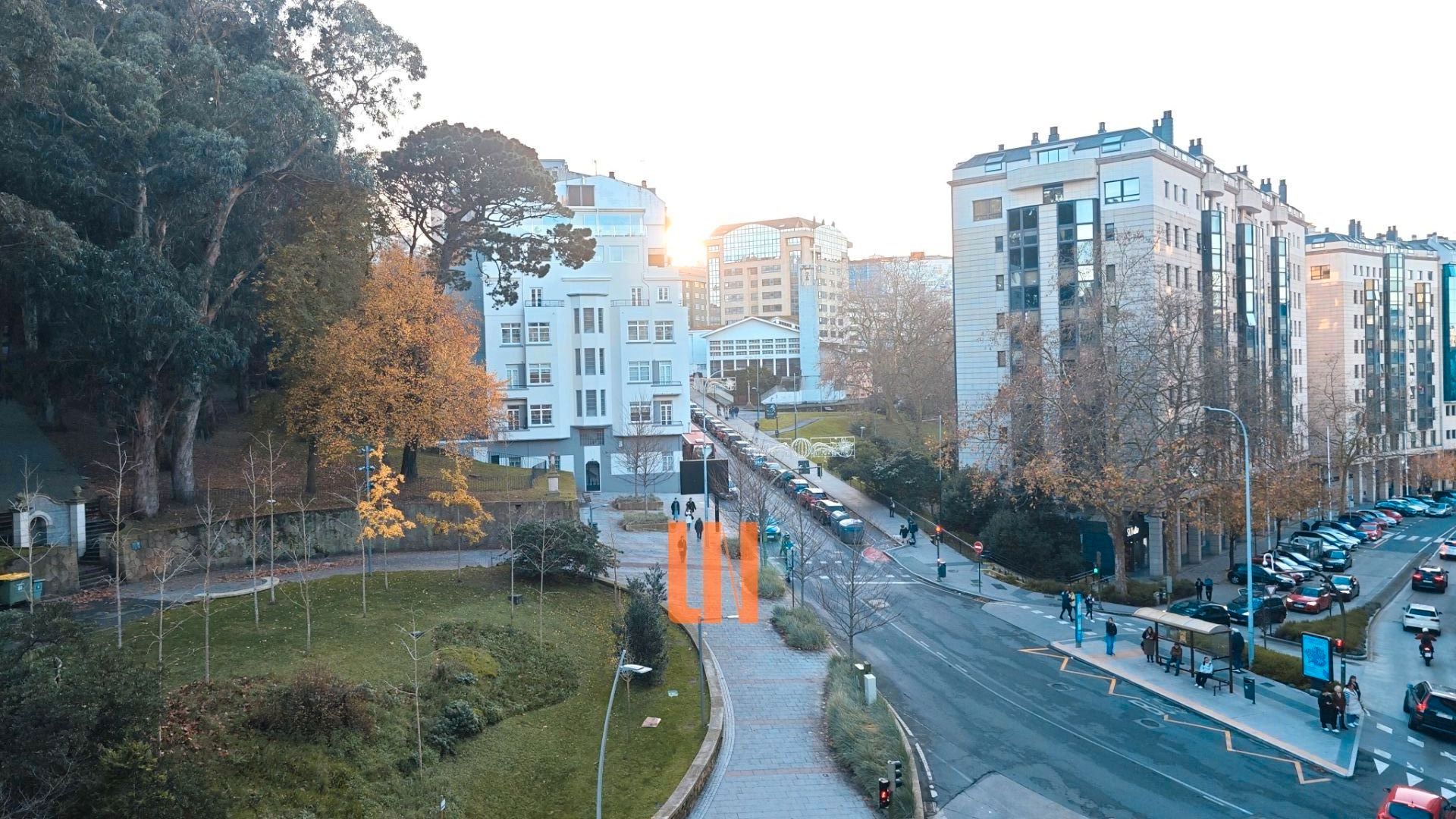 Vista exterior de Pis en venda en A Coruña Capital  amb Calefacció, Parquet i Terrassa
