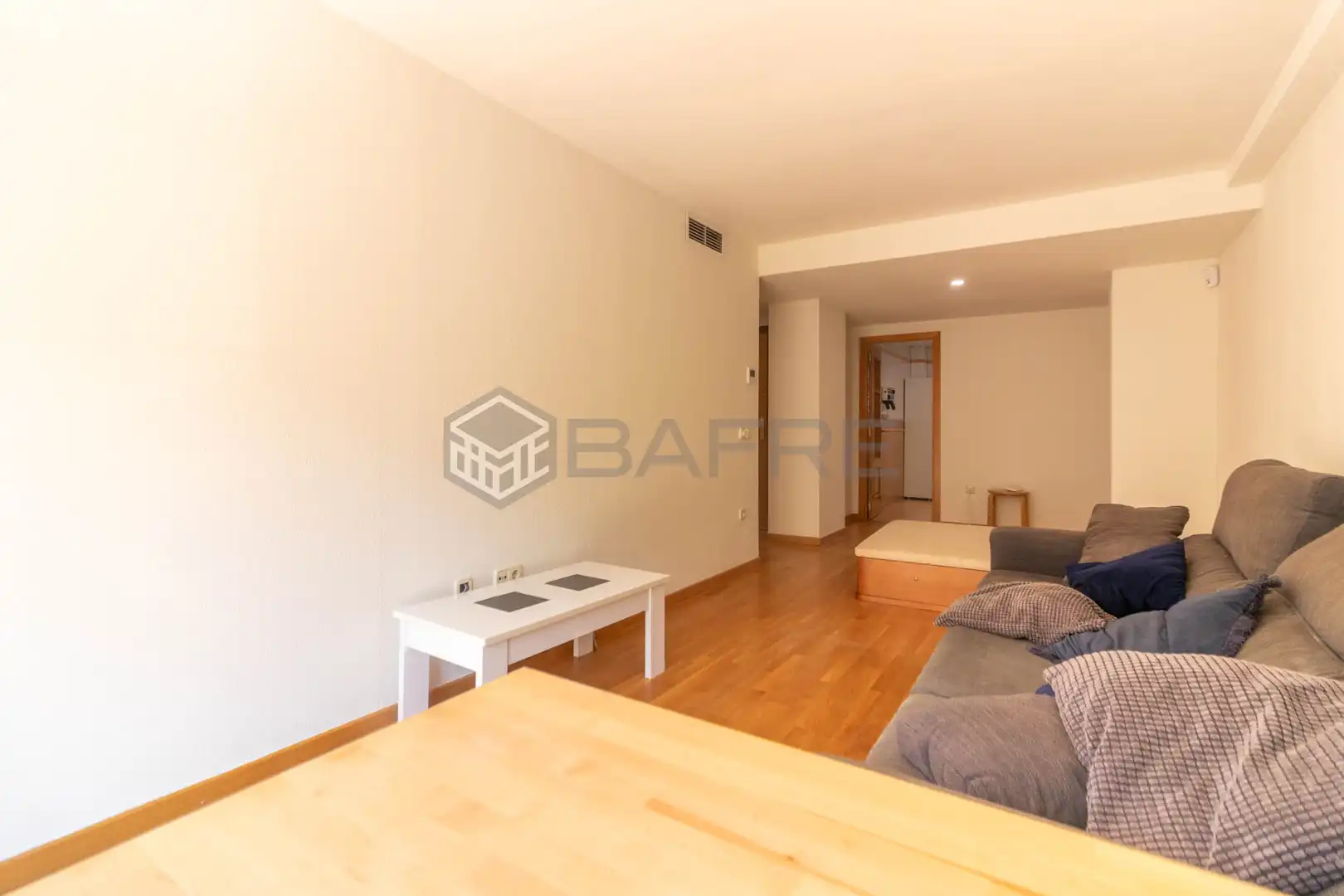 Living room of Flat for rent in Madrid  with Air Conditioner and Parquet flooring