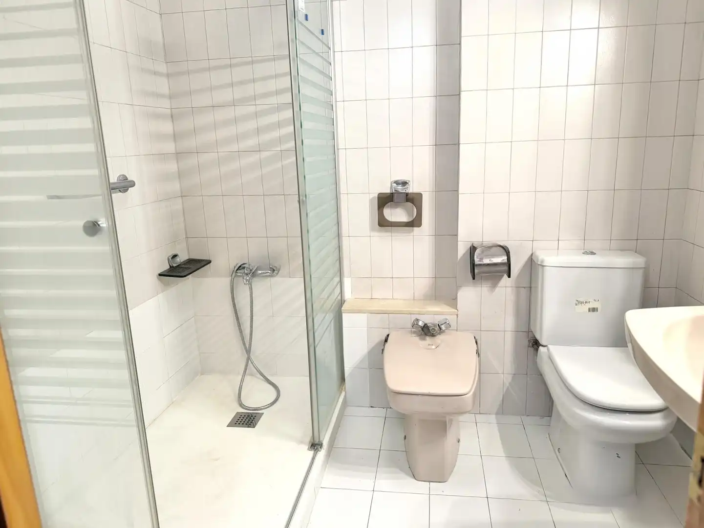 Bathroom of Flat for sale in Bagà, Barcelona