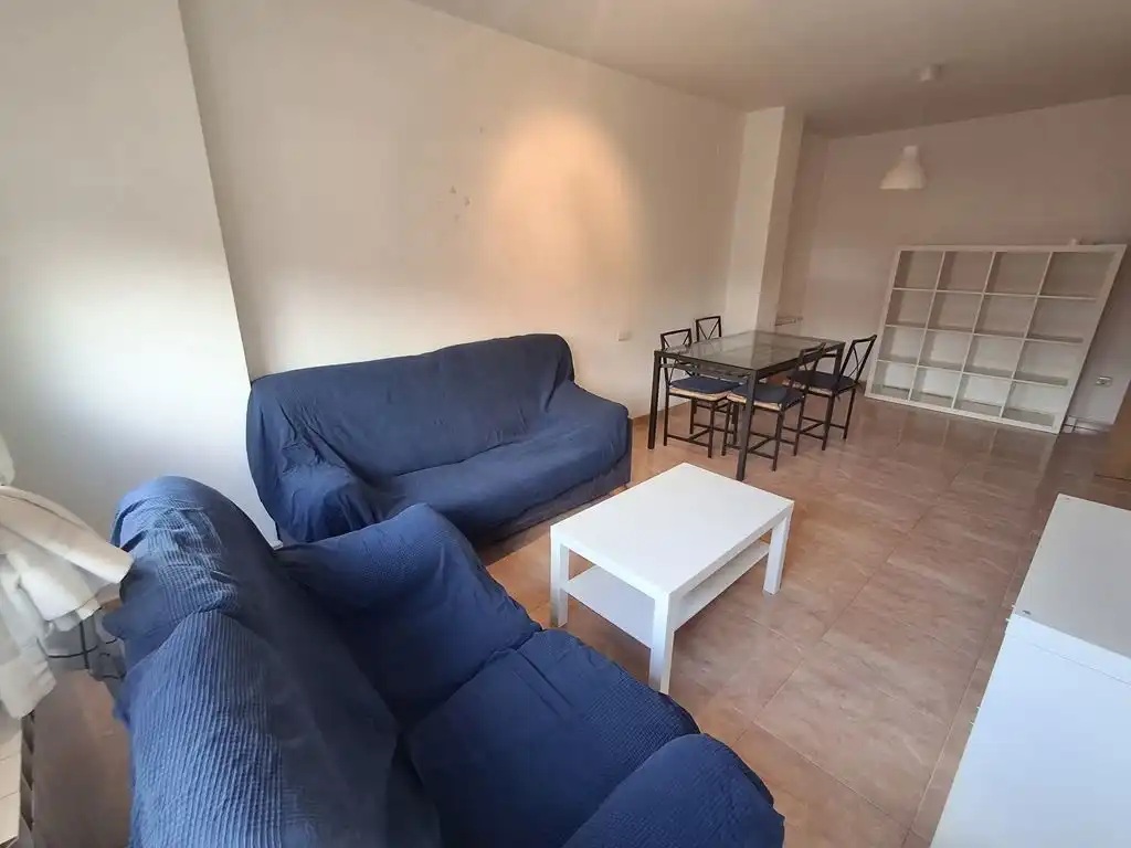 Piso en venta en La Roda con Calefacción, Trastero y Balcón