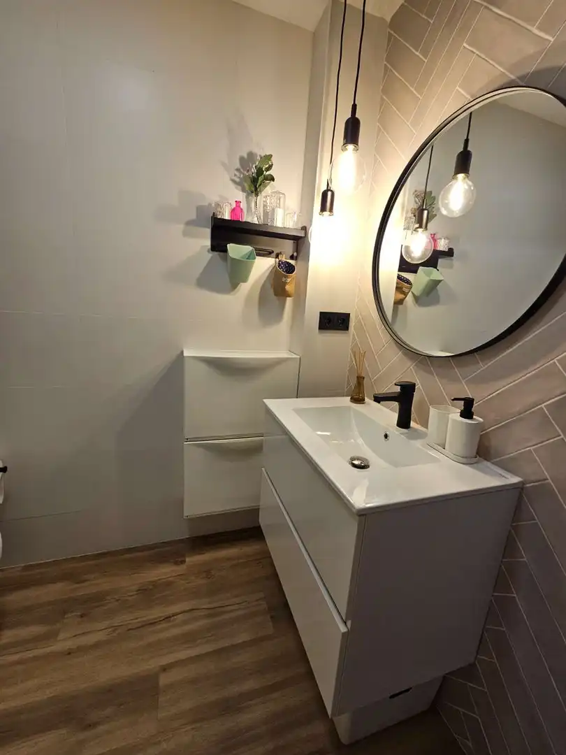 Bathroom of Study for rent in Torremolinos  with Air Conditioner, Heating and Terrace