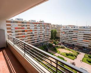 Vista exterior de Pis en venda en  Madrid Capital amb Terrassa