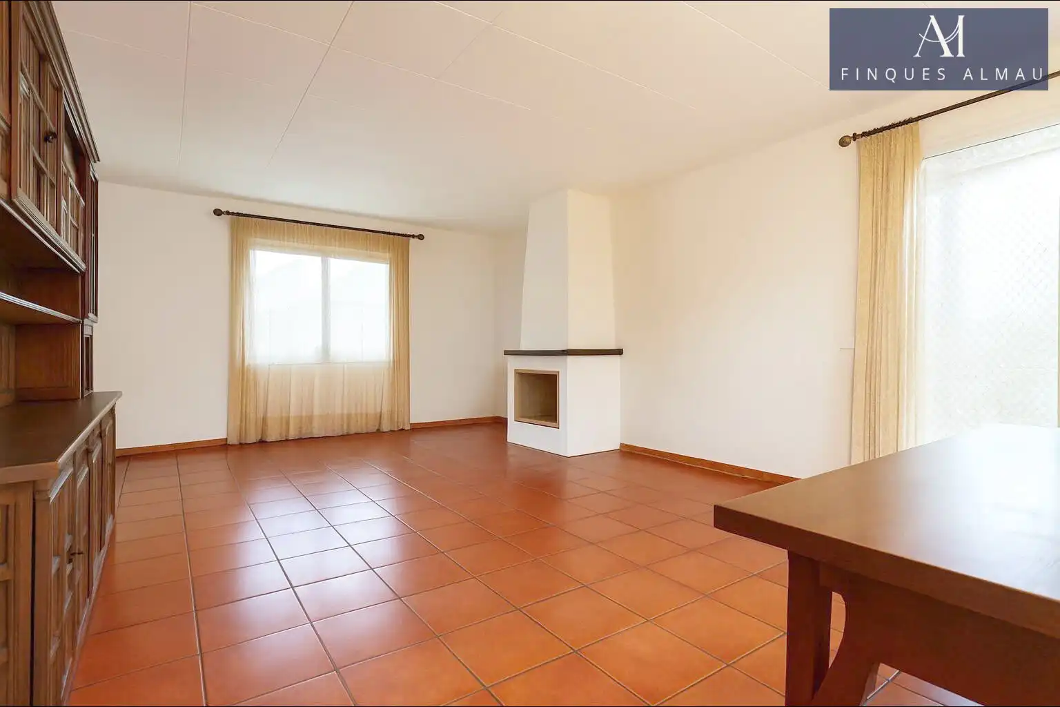Sala de estar de Casa o chalet en venta en Sant Pere de Ribes con Calefacción, Jardín privado y Trastero