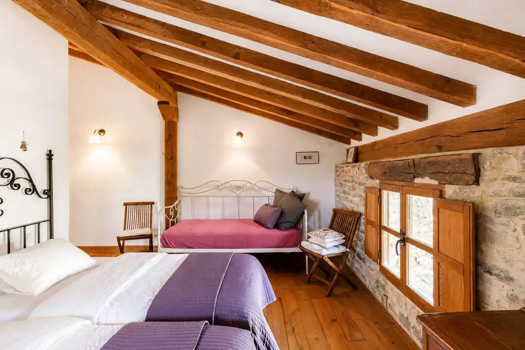 Habitación de Casa o chalet en venta en Ayala / Aiara con Aire acondicionado, Calefacción y Jardín privado