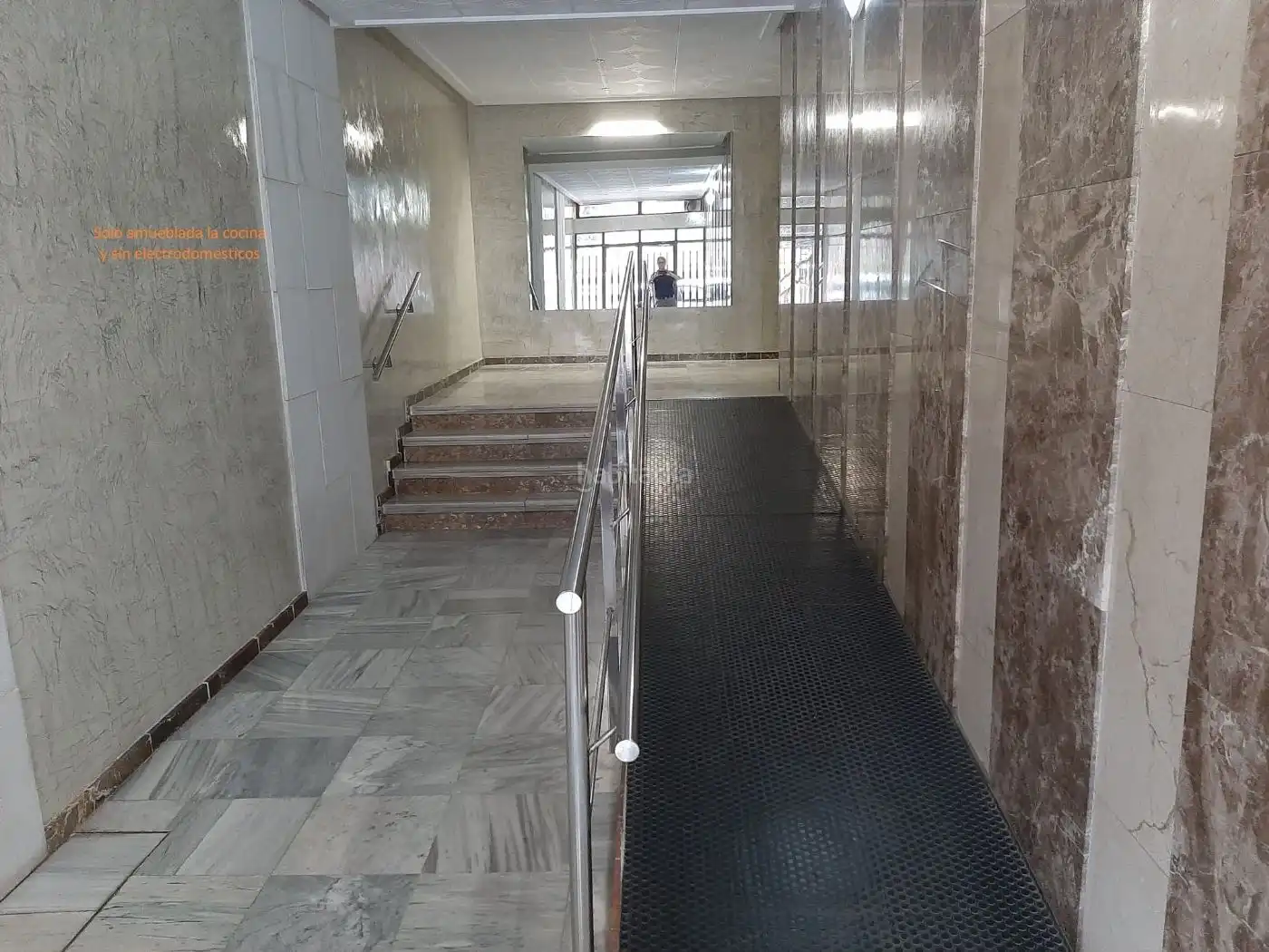 Pis amb ascensor en venda a Calle Alfonso X el Sabio 23