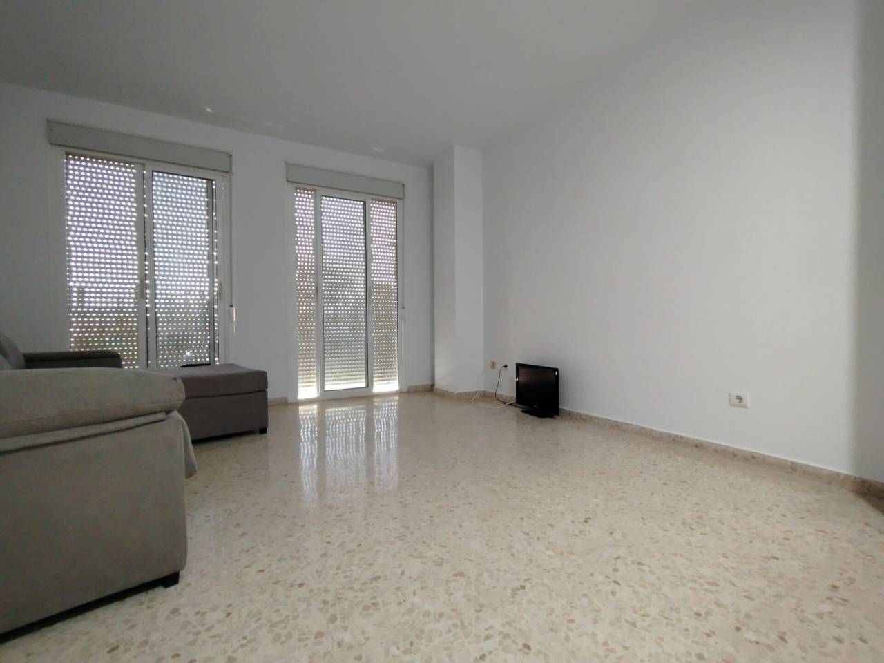 Living room of Flat for sale in Chiclana de la Frontera  with Furnished