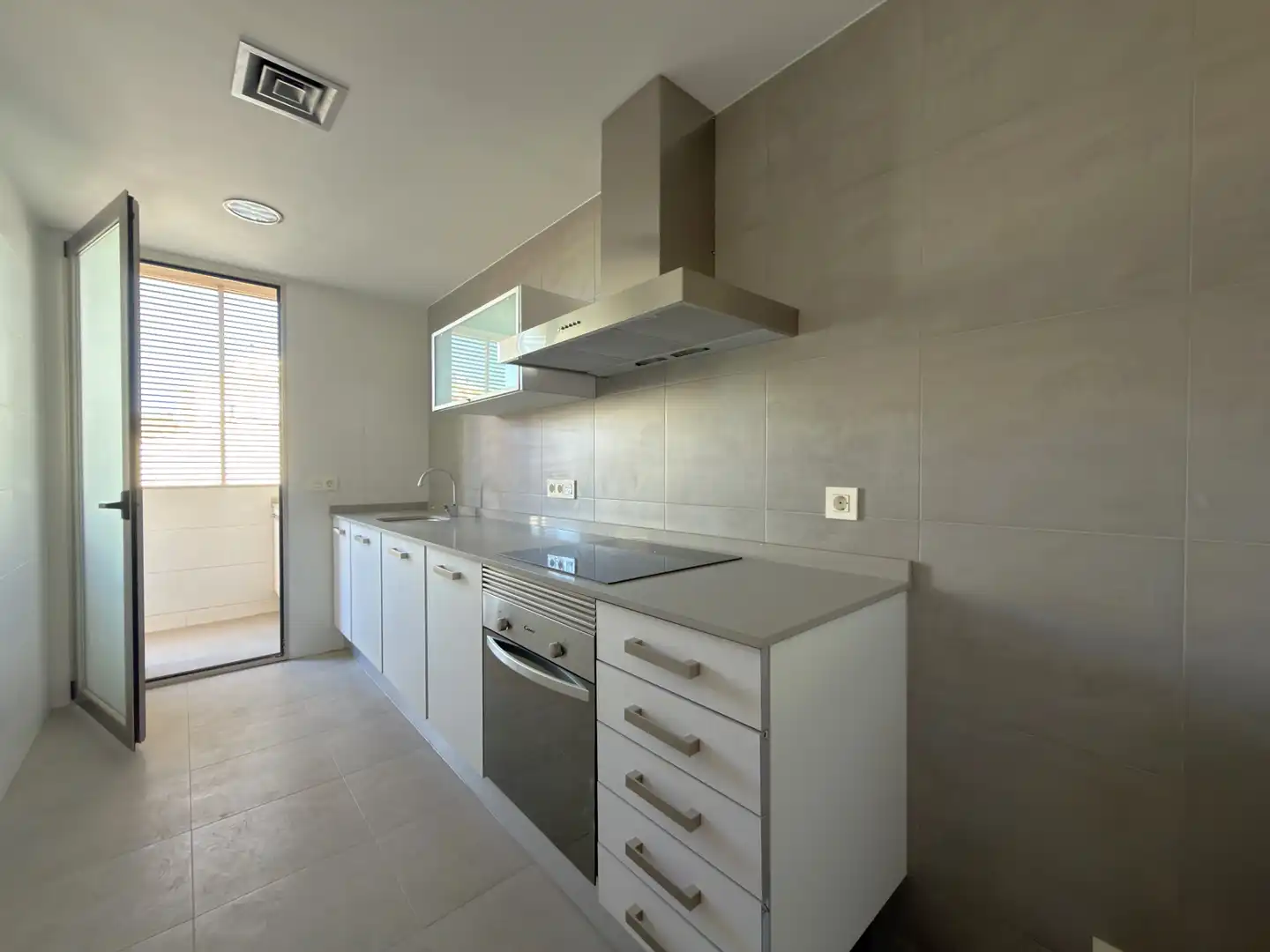 Cocina de Piso en venta en Bétera con Horno y Balcón