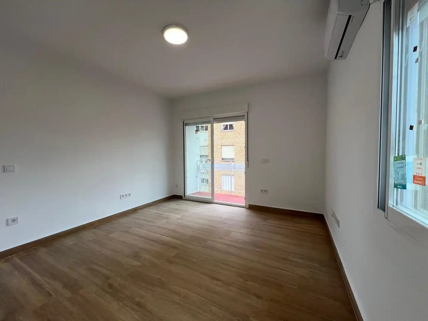 Schlafzimmer von Wohnung zum Verkauf in Córdoba mit Klimaanlage, Heizung und Terrasse