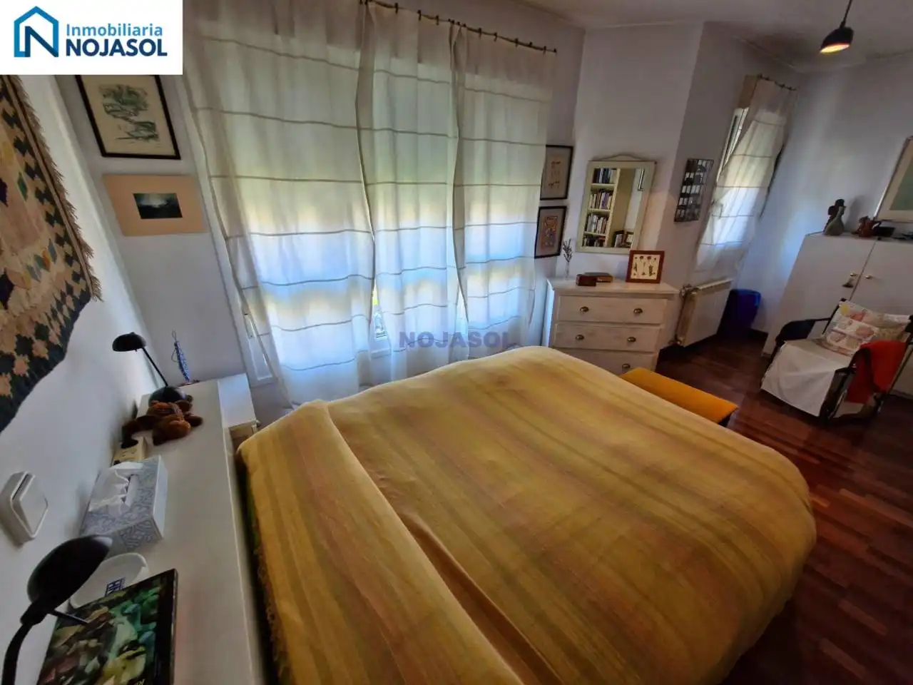 Dormitori de Casa adosada en venda en Escalante amb Calefacció, Jardí privat i Parquet