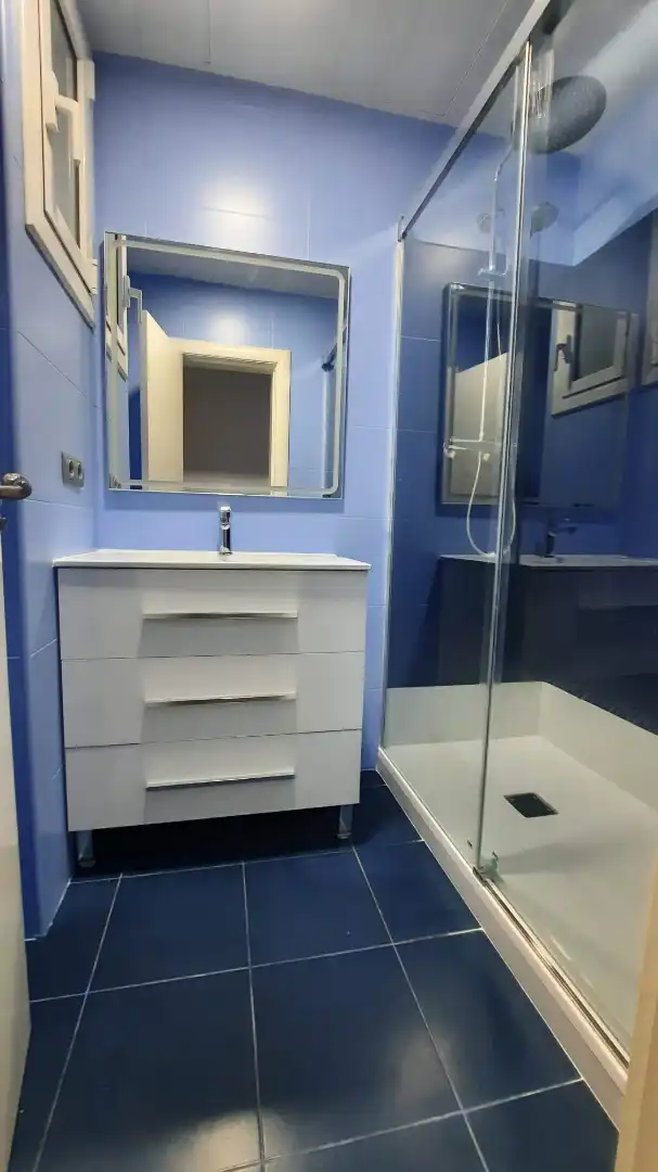 Baño de Piso de alquiler en Terrassa con Calefacción, Amueblado y Horno