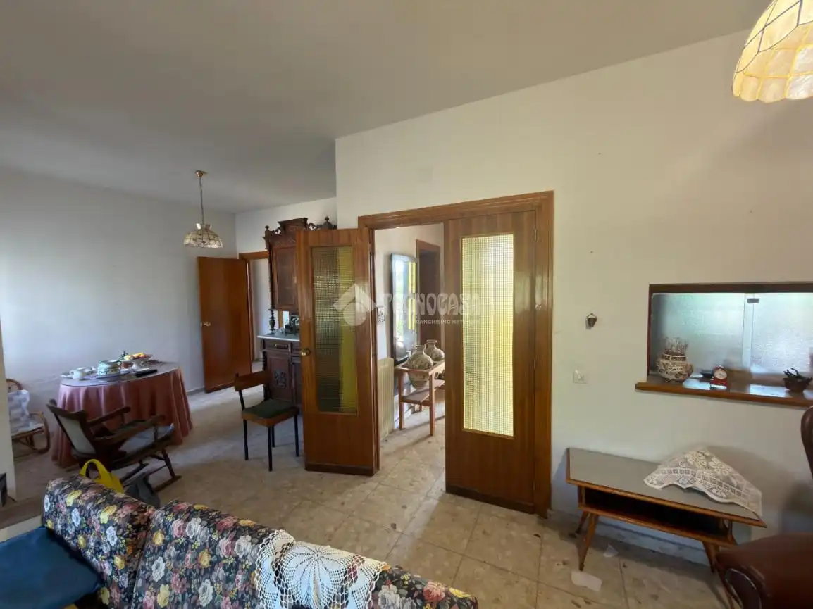 Sala d'estar de Casa o xalet en venda en Nambroca amb Calefacció