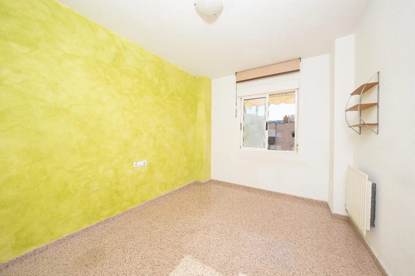 Habitación de Ático en venta en Alicante / Alacant con Calefacción, Jardín privado y Terraza