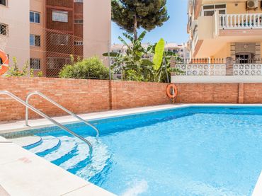 Pis amb piscina en venda a Avenida Nuestro Padre Jesús Cautivo 32