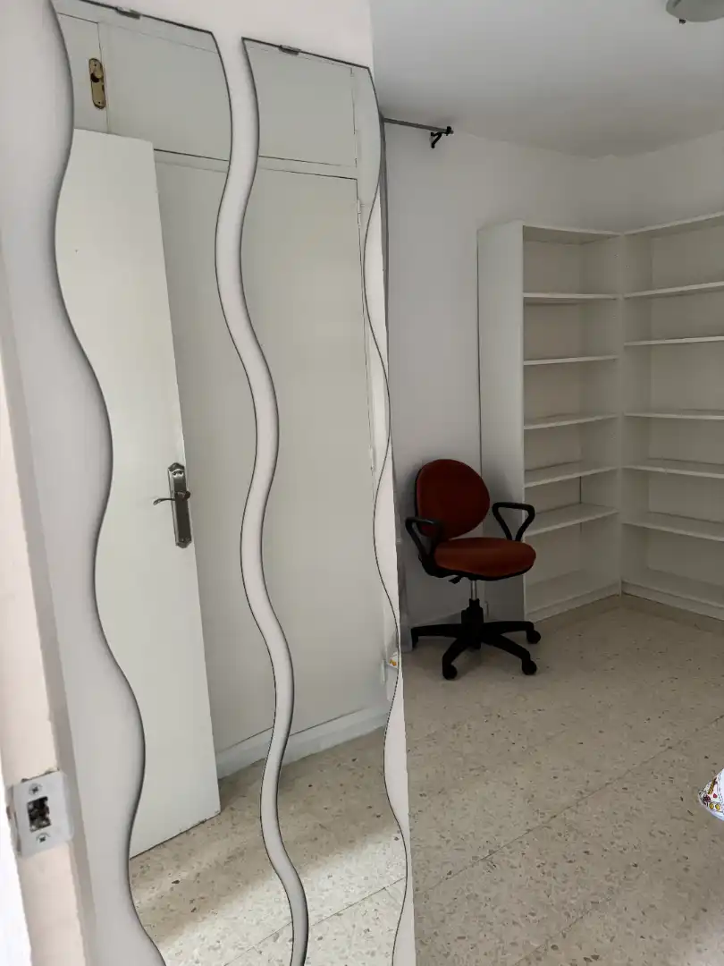 Flat for rent in Sevilla  with Air Conditioner, Heating and Terrace