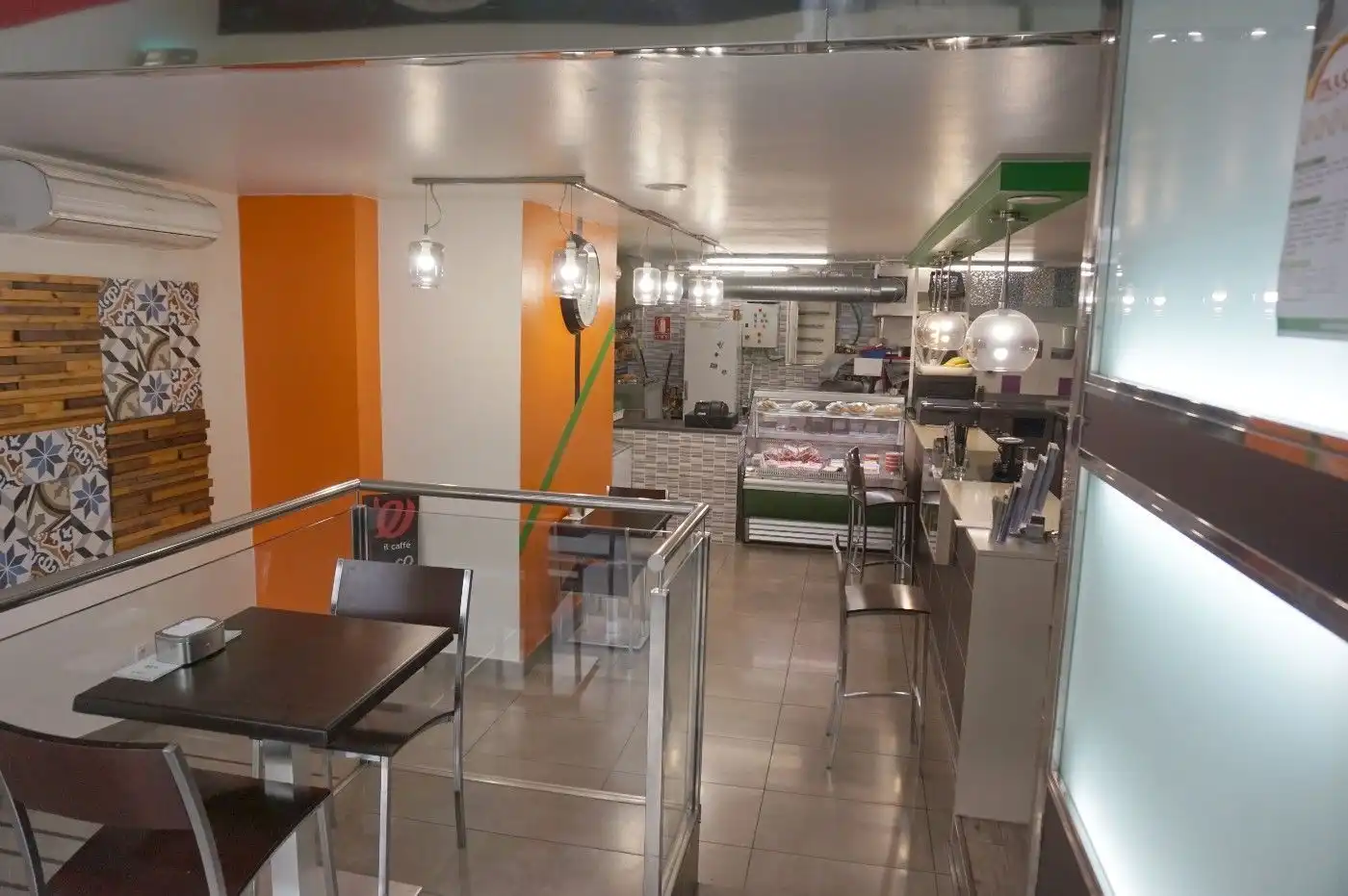 Local comercial en venta en Eixample Sud – Migdia