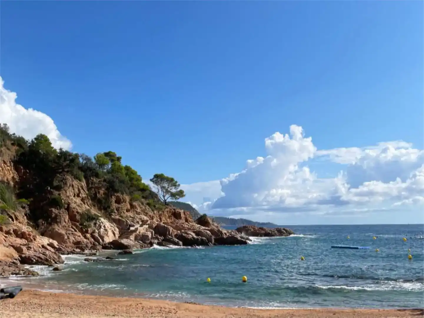 Vista exterior de Piso en venta en Tossa de Mar con Aire acondicionado, Piscina y Amueblado