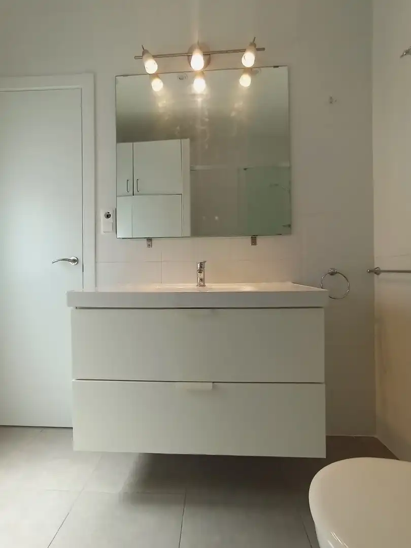 Baño de Estudio de alquiler en Madrid con Aire acondicionado, Calefacción y Amueblado