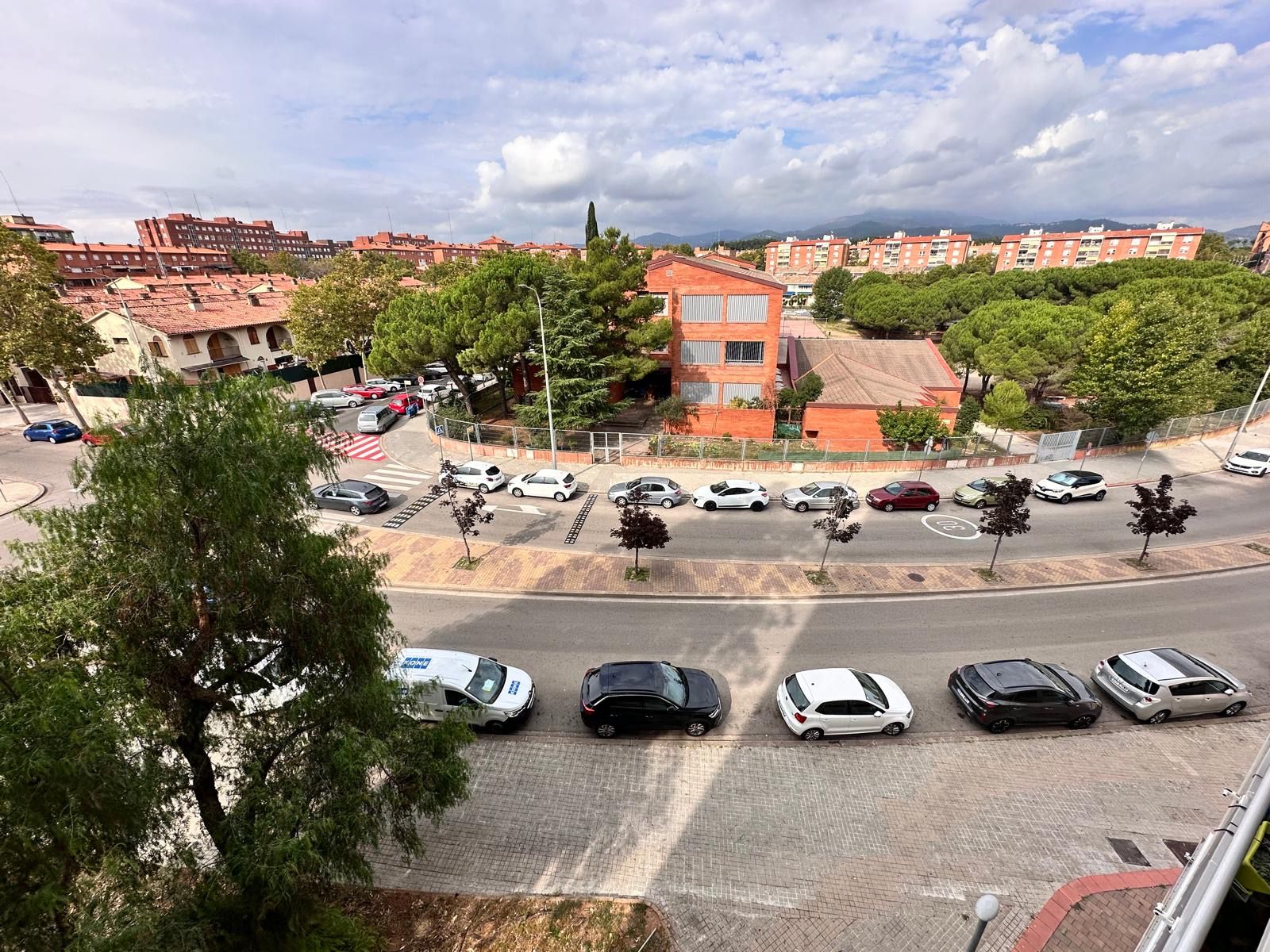 Exterior view of Flat for sale in Sabadell  with Air Conditioner, Heating and Balcony