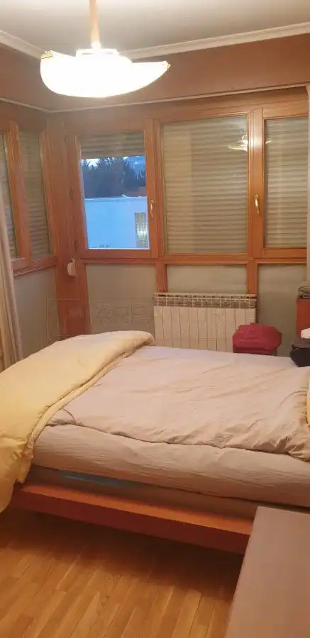 Dormitori de Pis en venda en Vitoria - Gasteiz amb Calefacció, Parquet i Traster
