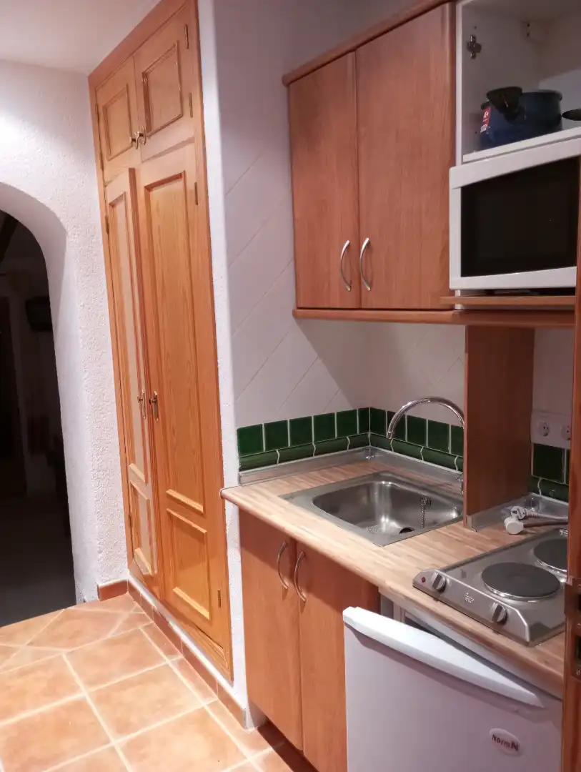 Cuina de Casa o xalet de lloguer en Cortes de Baza amb Moblat, Es permeten mascotes i Piscina comunitària