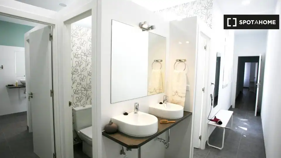 Room in Gaztambide