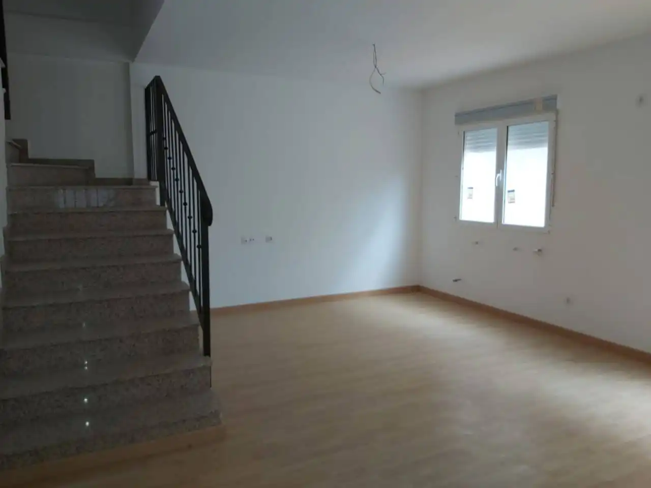 Sala d'estar de Casa adosada en venda en Casas de Juan Núñez amb Calefacció i Terrassa