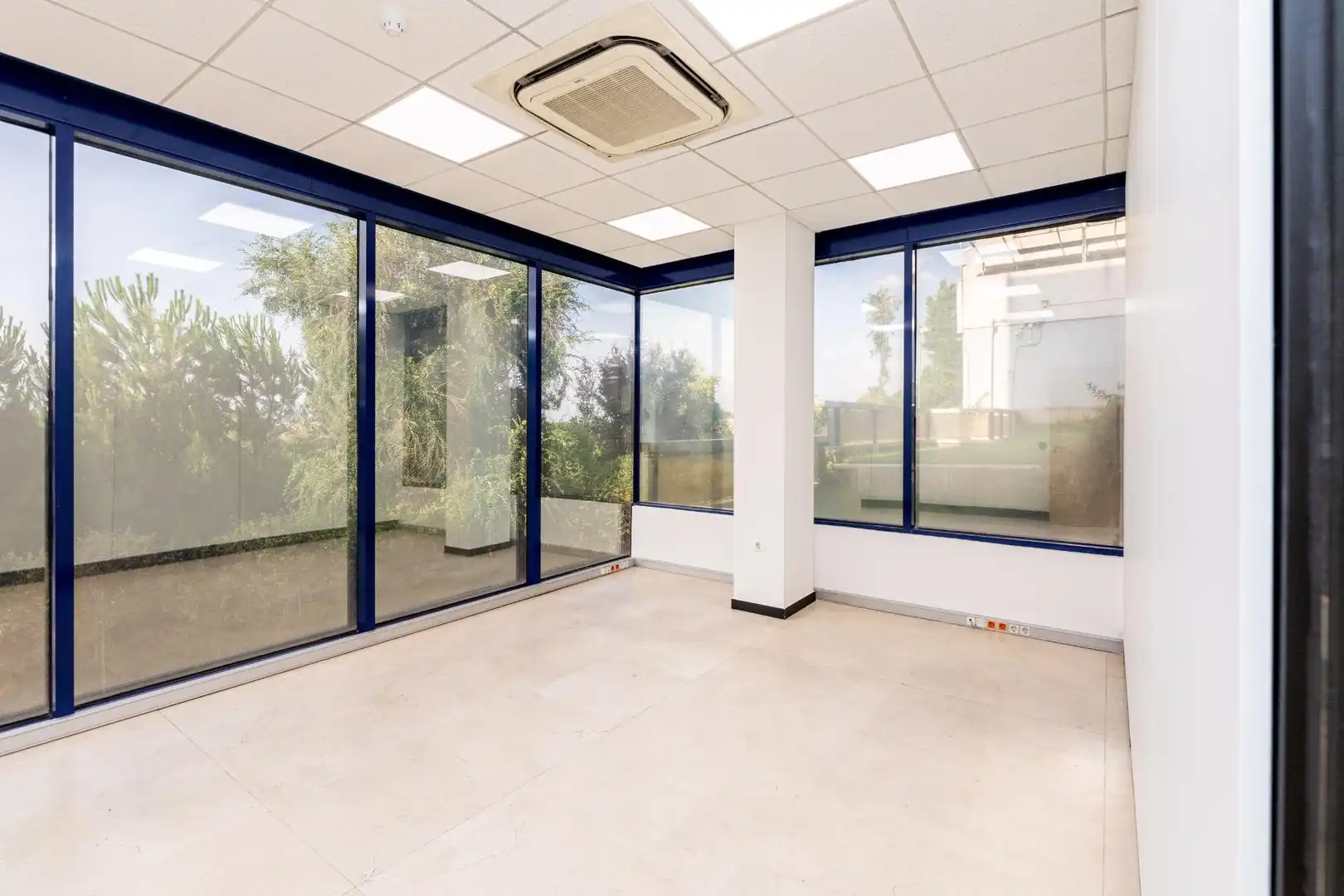 Büro zum Verkauf in Pozuelo de Alarcón mit Klimaanlage und Heizung