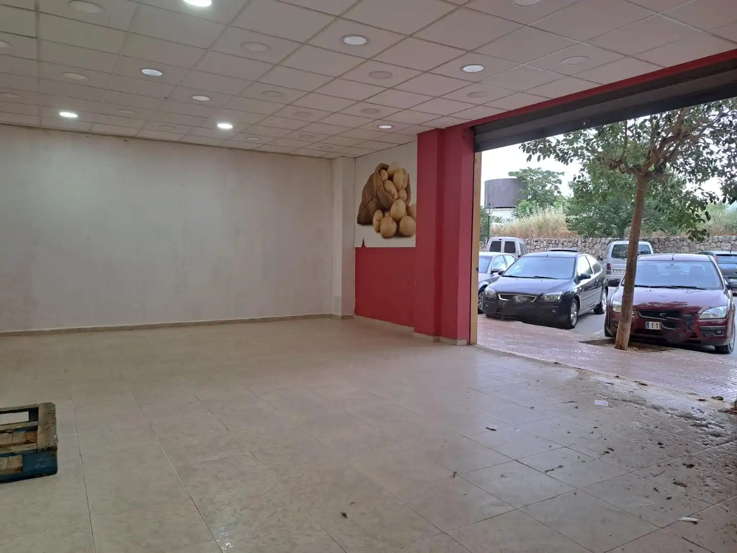 Local de alquiler en Calle del Doctor Víctor Elías Martínez, 21, Requena