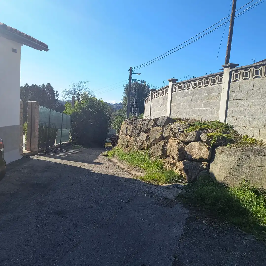 Casa o xalet en venda en Oviedo  amb Aire condicionat, Calefacció i Jardí privat