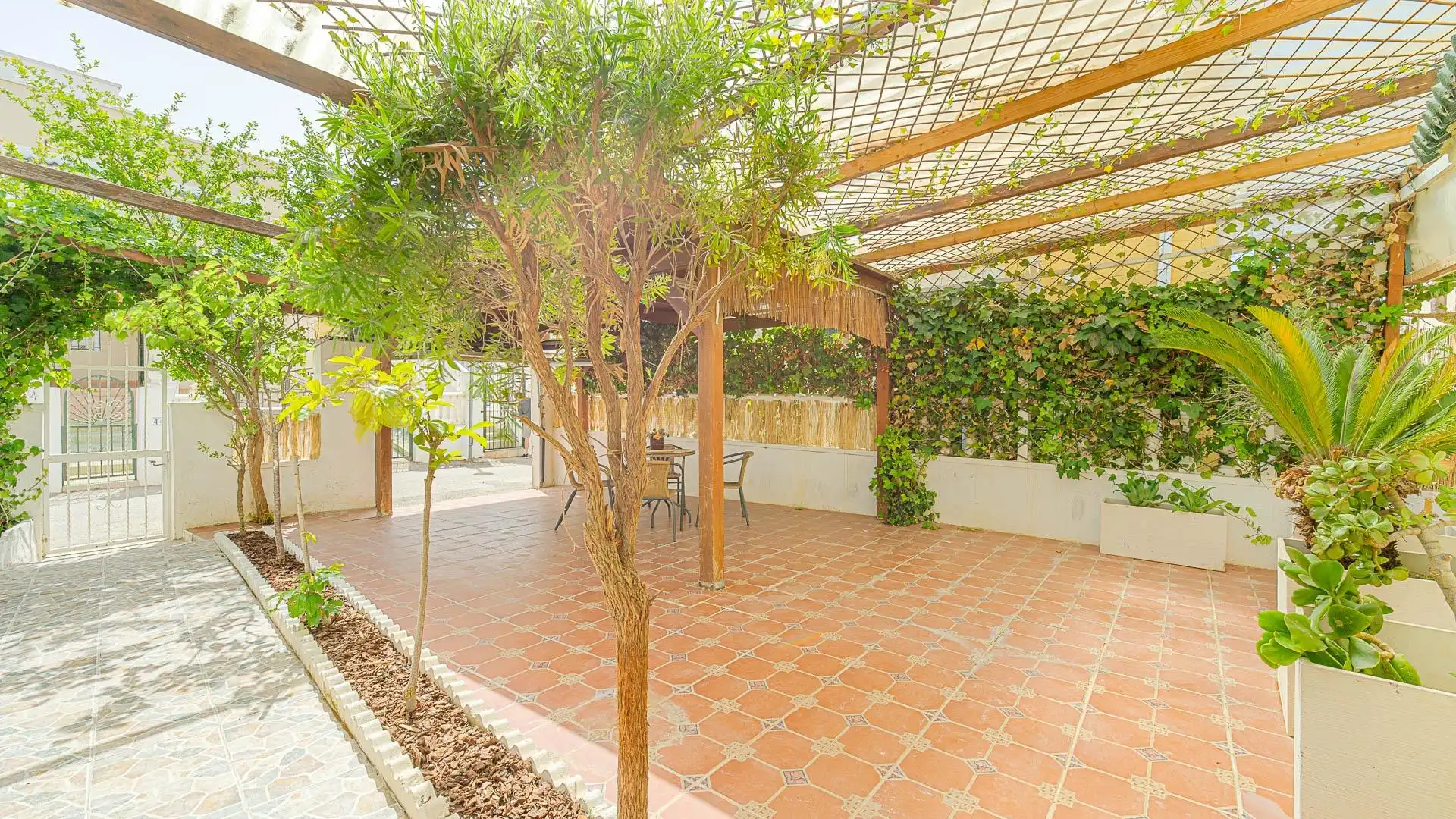 Terraza de Casa adosada en venta en Orihuela con Aire acondicionado, Calefacción y Jardín privado