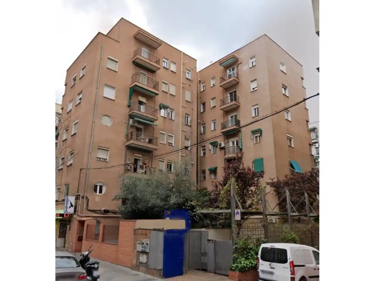Pis amb ascensor en venda a Calle LUIS MITJANS 22