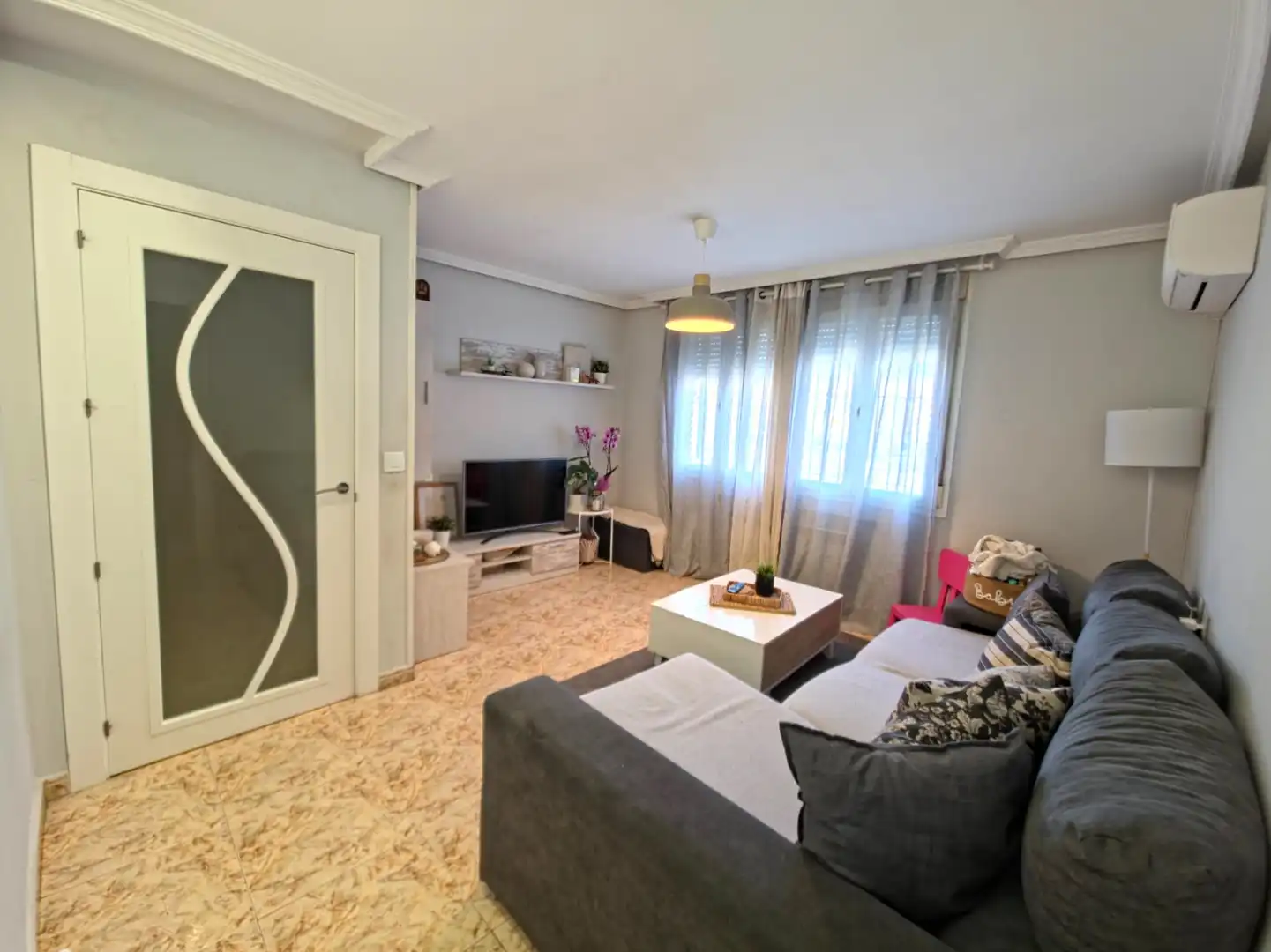 Sala de estar de Piso en venta en  Madrid Capital con Aire acondicionado, Calefacción y Amueblado