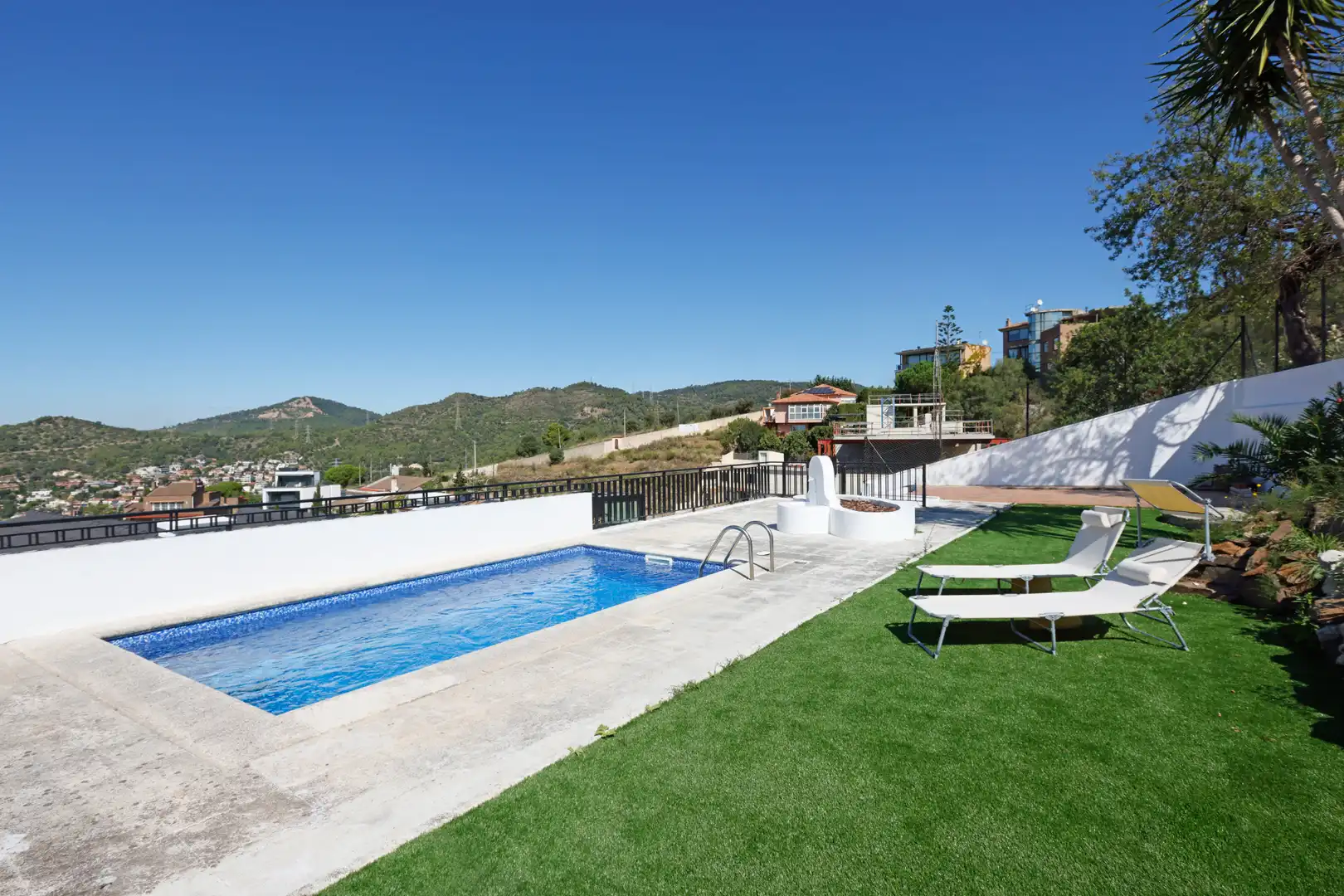 Casa con terraza en venta en Carrer del Frontó, imagen 6