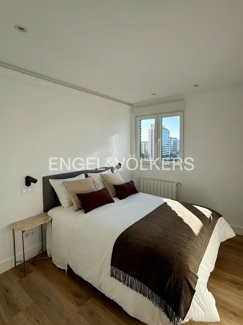 Bedroom of Flat for rent in Madrid  with Air Conditioner, Heating and Private garden
