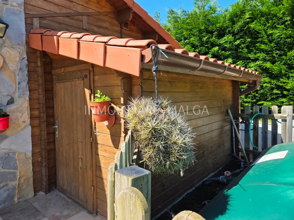 Terrassa de Casa o xalet en venda en Colunga amb Calefacció, Jardí privat i Parquet