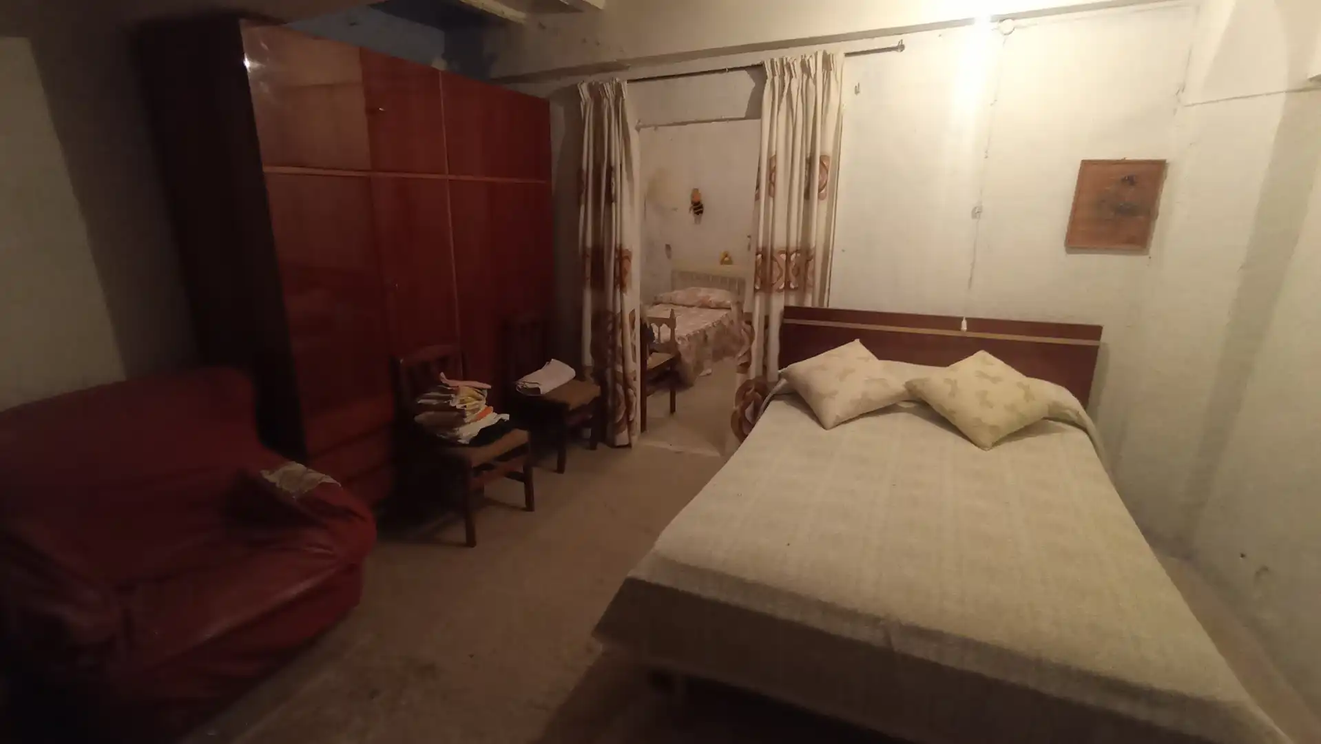 Habitación de Finca rústica en venta en Camporrélls con Calefacción, Trastero y Amueblado