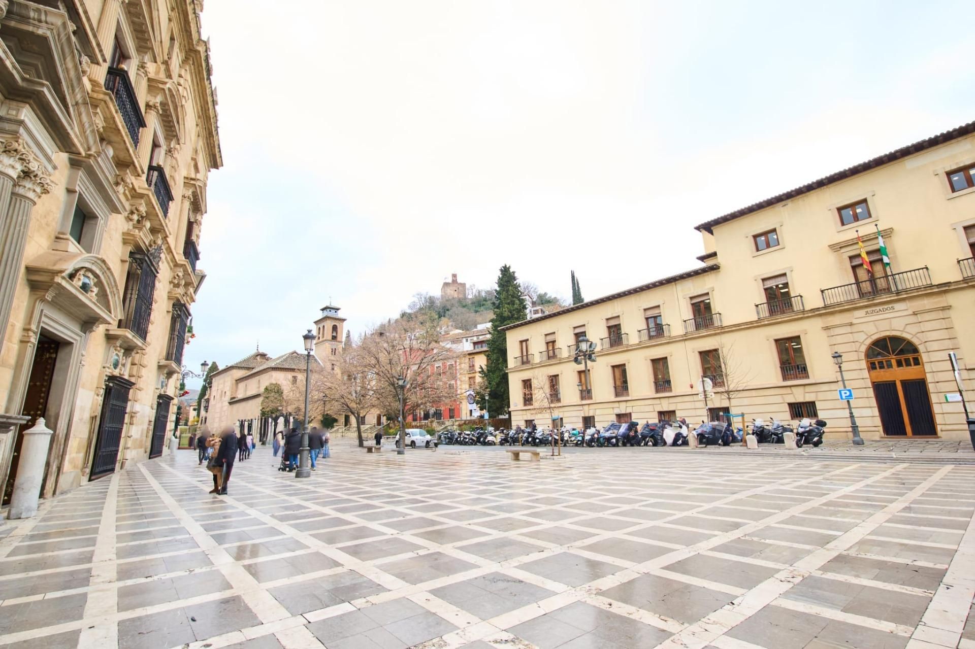 Vista exterior de Apartament en venda en  Granada Capital