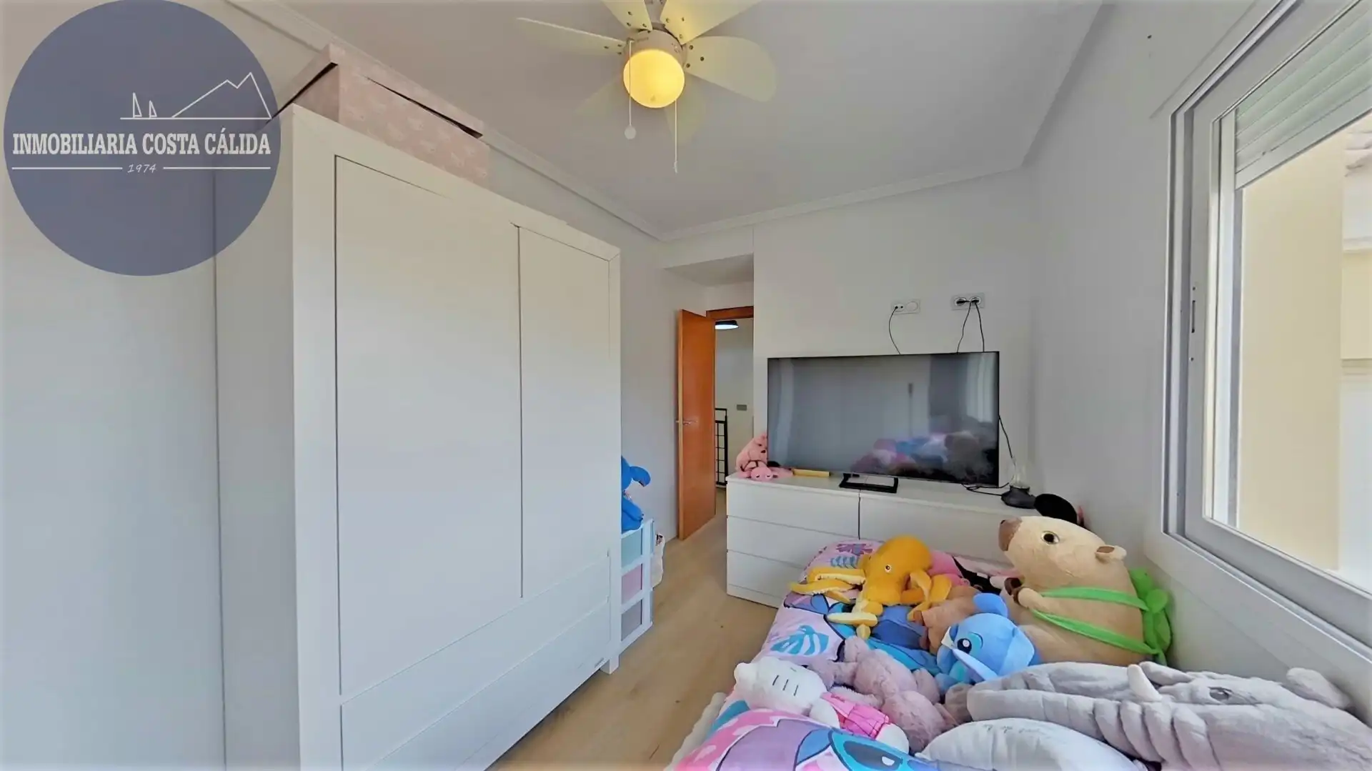Schlafzimmer von Einfamilien-Reihenhaus zum Verkauf in Águilas mit Klimaanlage, Heizung und Privatgarten